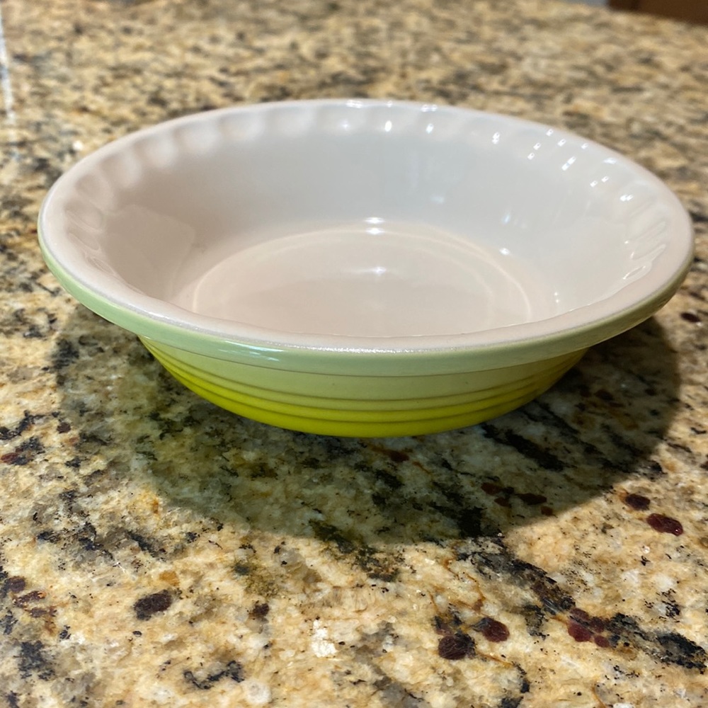 Le Creuset petite (6”)  pie dish